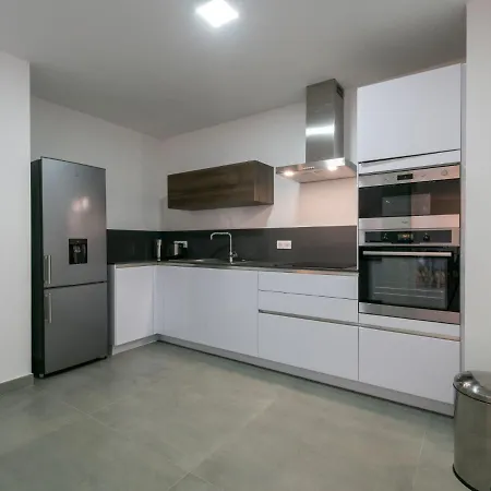 Apartment Marina Bianca-2 *